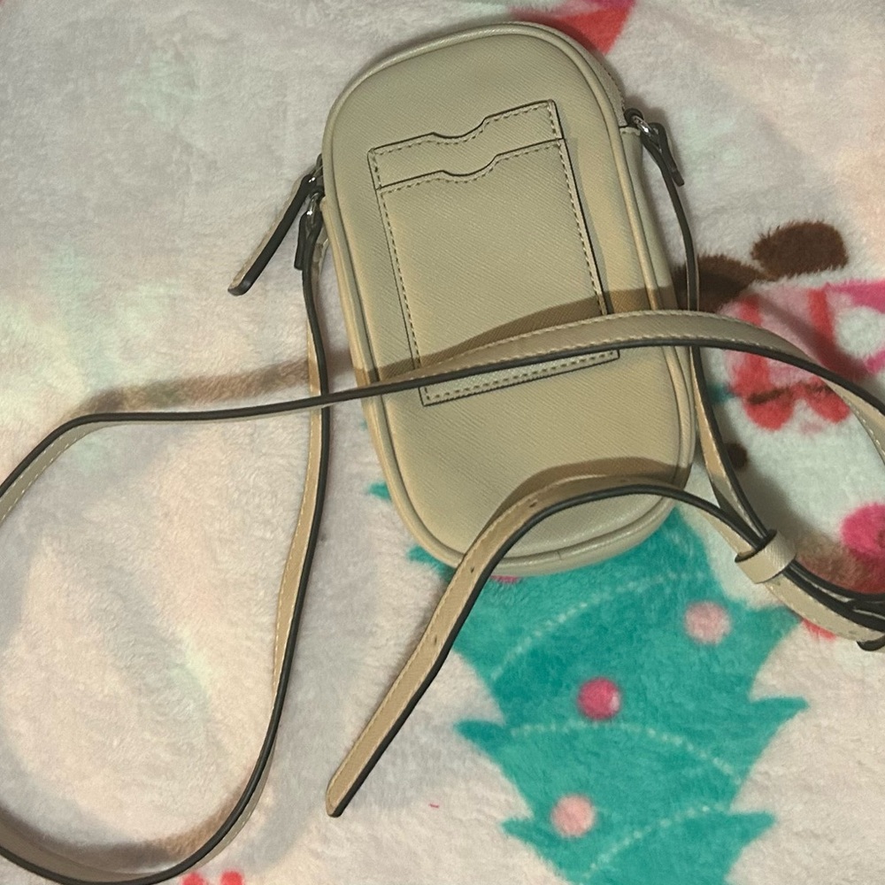 Elegant Cream Crossbody Bag